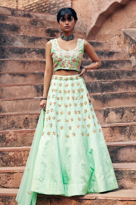 Green Color Jacquard Designer Party Wear Lehenga Choli With Dupatta,  डिज़ाइनर लहंगा चोली - Ahesas Fashion, Surat | ID: 2851604042673