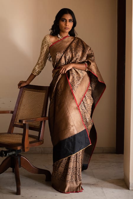Offwhite Gold Tissue Pure Kanjivaram Brocade Silk Saree With Contrast Red  Pallu and Border | SILK MARK CERTIFIED | Silk sarees, Blouse fabric,  Kanchipuram saree