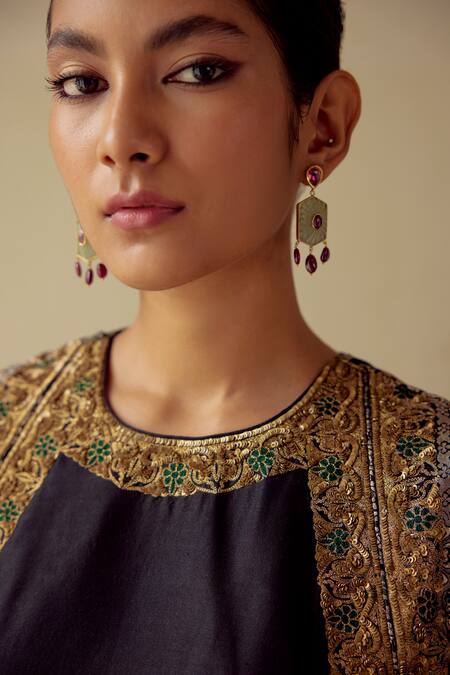 Buy_Mimamsaa_Black Satin Silk Brocade Floral Round Tarabai Woven And Embroidered Blouse_Online_at_Aza_Fashions