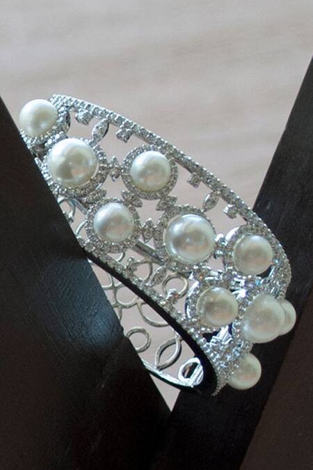 Tsara Silver Plated Bead Cutwork Bangle Online at Aza Fashions Tsara_Silver Plated Bead Cutwork Bangle_Online_at_Aza_Fashions