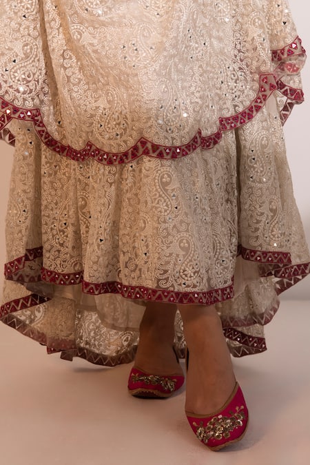 Tabeer India Off White Dupatta Net Mirror And Thread Square Neck Work Anarkali With at Aza Fashions Tabeer India_Off White Dupatta Net Mirror And Thread Square Neck Work Anarkali With _at_Aza_Fashions