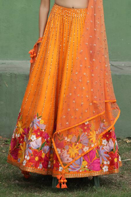 Buy_Taavare_Orange Raw Silk, Tulle Wildflower Round Embroidered Bridal Lehenga Set_Online_at_Aza_Fashions