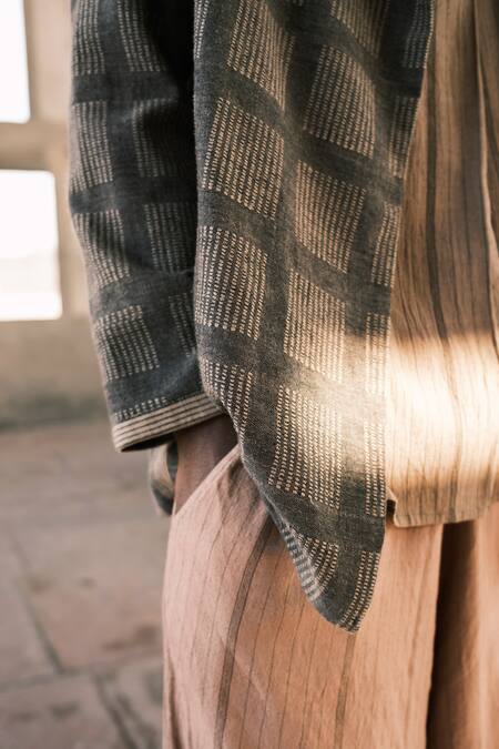 Urvashi Kaur_Brown Handloom Cotton Collared Carbon Checkered Pattern Jacket _Online_at_Aza_Fashions