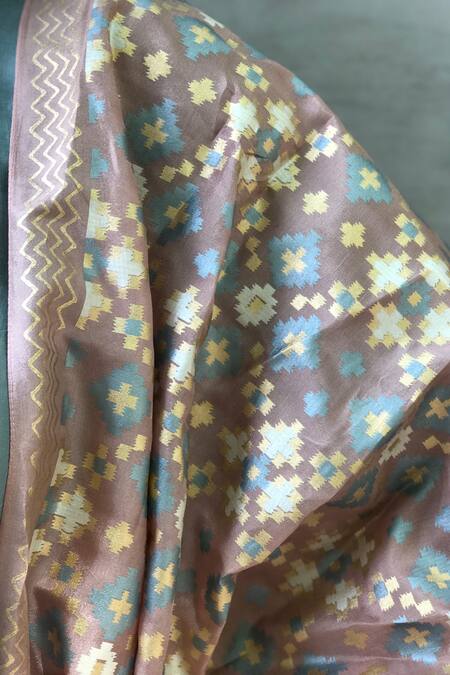 I Am Design Gold Silk Round Embroidered Kurta Set at Aza Fashions I Am Design_Gold Silk Round Embroidered Kurta Set _at_Aza_Fashions