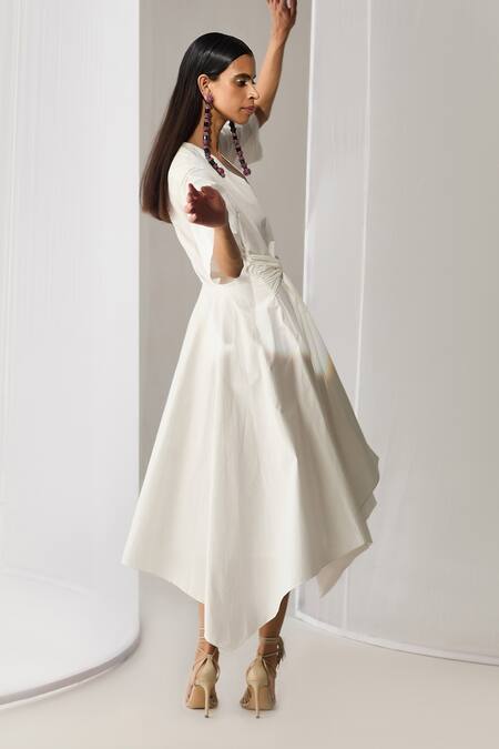 Buy_Twinkle Hanspal_White Cotton Poplin Solid V Neck Front Tie Up Dress _Online_at_Aza_Fashions
