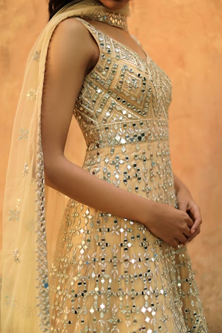 Angad Singh_Gold Net V Neck Embroidered Anarkali With Dupatta _Online_at_Aza_Fashions