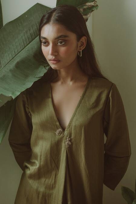 Buy_Til_Green Cotton Silk Satin V Neck Pleated Dress_Online_at_Aza_Fashions