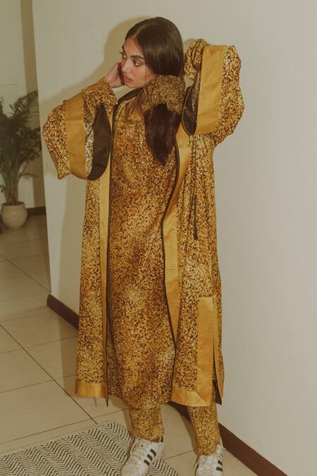 Til Yellow Cotton Silk Satin Freckle Pattern Print Overlay Online at Aza Fashions Til_Yellow Cotton Silk Satin Freckle Pattern Print Overlay_Online_at_Aza_Fashions