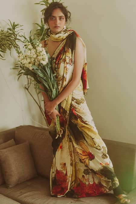 TIL Floral Patio Print Saree With Blouse 