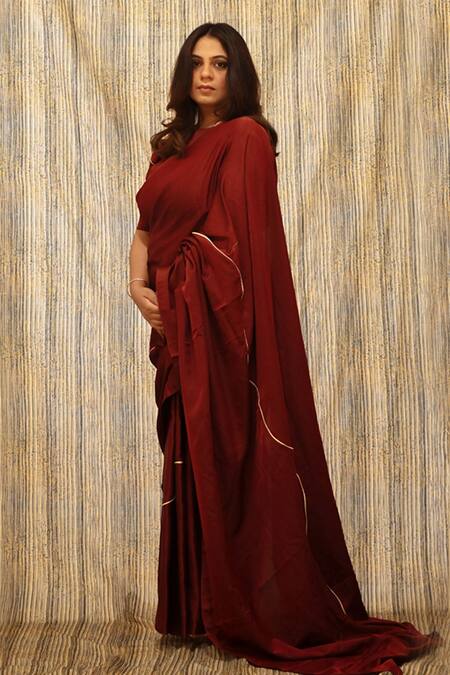 Til Maroon Cotton Silk Satin Round Saree With Blouse Online at Aza Fashions Til_Maroon Cotton Silk Satin Round Saree With Blouse_Online_at_Aza_Fashions
