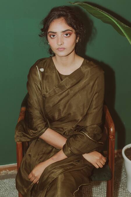 Til_Green Cotton Silk Satin Round Saree With Blouse_Online_at_Aza_Fashions