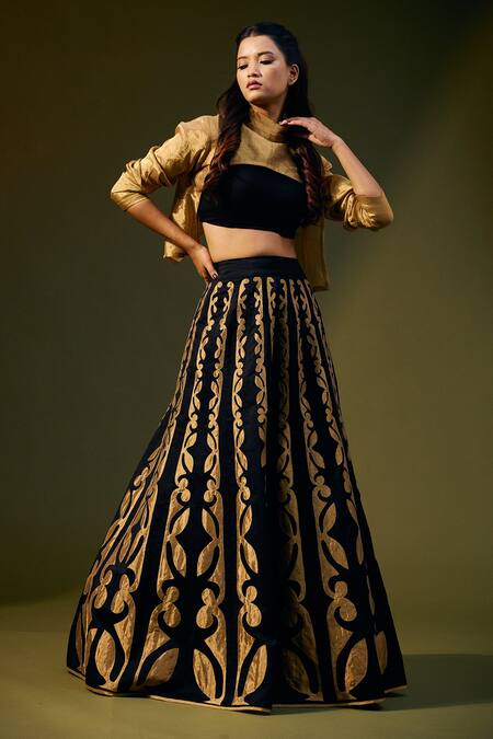 Taika By Poonam Bhagat Gold Tissue Plain Round High Neck Shrug Online at Aza Fashions Taika By Poonam Bhagat_Gold Tissue Plain Round High Neck Shrug_Online_at_Aza_Fashions