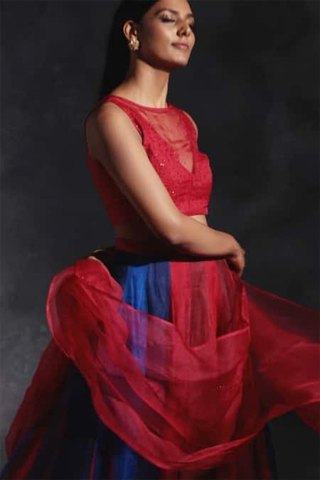 Charkhee_Red 100% Cotton Blouse Chanderi, Lehenga Chanderi, Organza Bridal Set _Online_at_Aza_Fashions