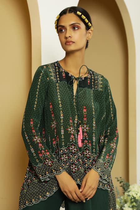Kalista Green Viscose Crepe Round Tahira Tunic And Flared Pant Set Online at Aza Fashions Kalista_Green Viscose Crepe Round Tahira Tunic And Flared Pant Set _Online_at_Aza_Fashions