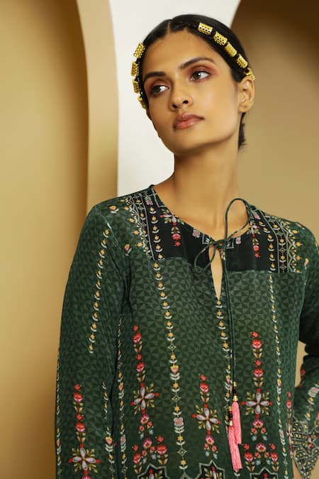 Buy Kalista Green Viscose Crepe Round Tahira Tunic And Flared Pant Set Online at Aza Fashions Buy_Kalista_Green Viscose Crepe Round Tahira Tunic And Flared Pant Set _Online_at_Aza_Fashions