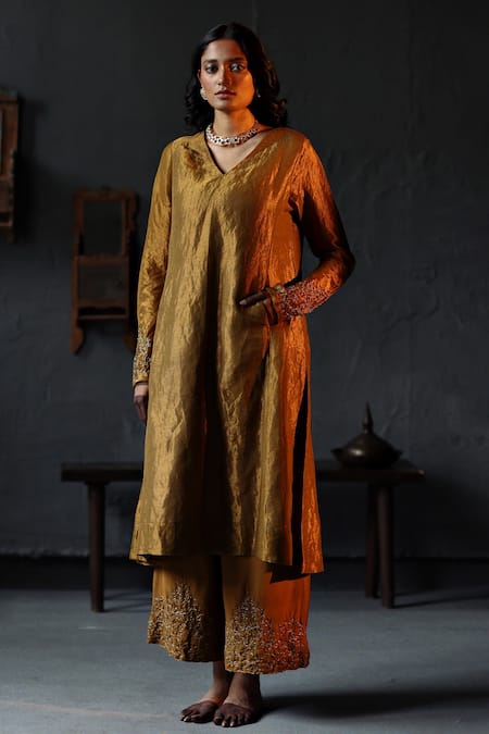 Shorshe Clothing Gold Handloom Tissue Lining Shantoon Embroidery Flared Kurta And Farshi Pant Set 