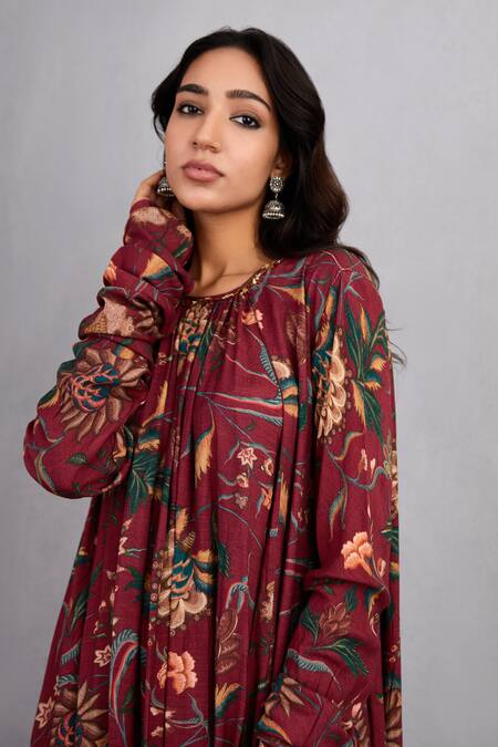 Torani Red Cotton Silk Round Sanobar Amrut Gown Online at Aza Fashions Torani_Red Cotton Silk Round Sanobar Amrut Gown _Online_at_Aza_Fashions