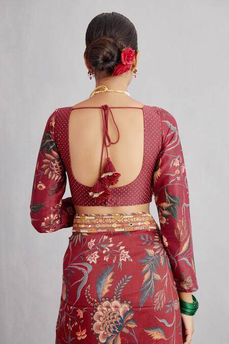 Torani Red Cotton Silk, Handwoven Chanderi Sweetheart Neck Sanobar Revathi Blouse Online at Aza Fashions Torani_Red Cotton Silk, Handwoven Chanderi Sweetheart Neck Sanobar Revathi Blouse_Online_at_Aza_Fashions