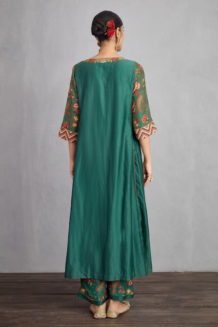 Shop Torani Green Handwoven Chanderi Round Sheesham Barkha Kurta Set at Aza Fashions Shop_Torani_Green Handwoven Chanderi Round Sheesham Barkha Kurta Set _at_Aza_Fashions