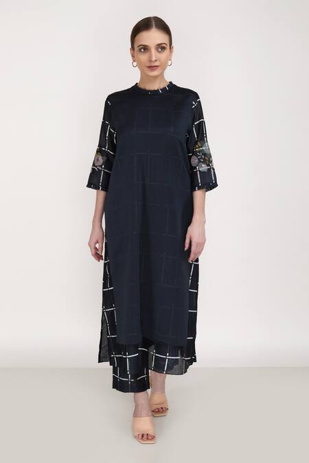 Arcvsh By Pallavi Singh_Blue 100% Organza, Lining Cotton, Chanderi Pattern Kurta And Pant Set_Online_at_Aza_Fashions