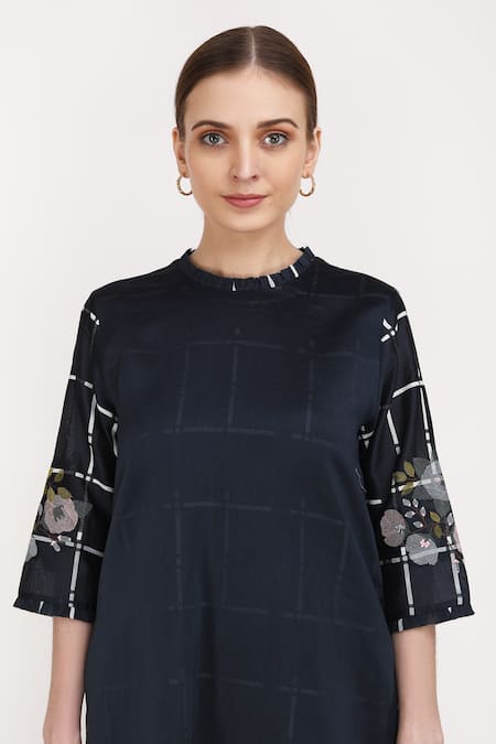 Shop_Arcvsh By Pallavi Singh_Blue 100% Organza, Lining Cotton, Chanderi Pattern Kurta And Pant Set_Online_at_Aza_Fashions