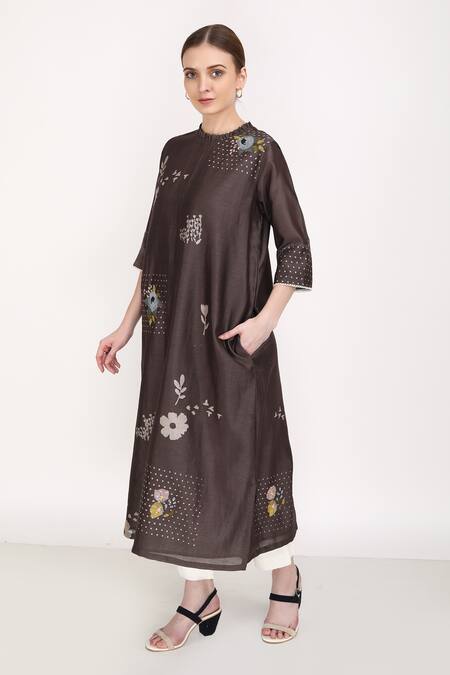 Buy_Arcvsh By Pallavi Singh_Grey Linen, Lining Cotton, Silk Chanderi Floral Round Pattern Kurta And Pant Set _Online_at_Aza_Fashions