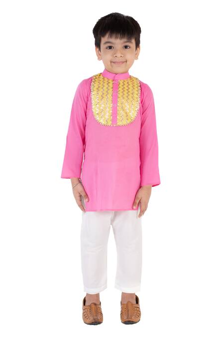 Shop Tiny Pants Pink Cotton Gota Patti Kurta And Pyjama Set Online at Aza Fashions Shop_Tiny Pants_Pink Cotton Gota Patti Kurta And Pyjama Set _Online_at_Aza_Fashions