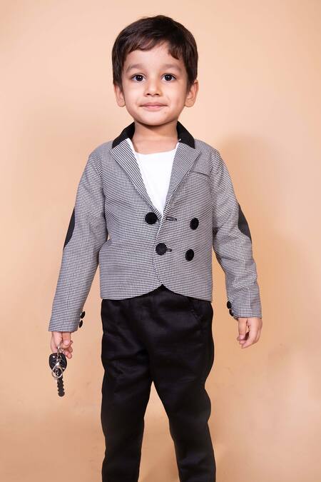 Buy Toplove Black Cotton, Taffeta Checkered Pattern Blazer Online at Aza Fashions Buy_Toplove_Black Cotton, Taffeta Checkered Pattern Blazer _Online_at_Aza_Fashions