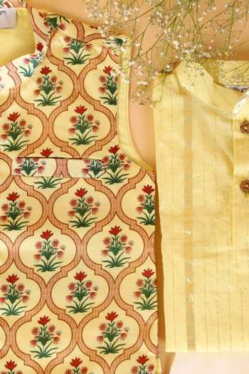 The Plum Bum_Yellow Cotton Metallic Thread Mughal Print Bundi And Kurta Set _Online_at_Aza_Fashions