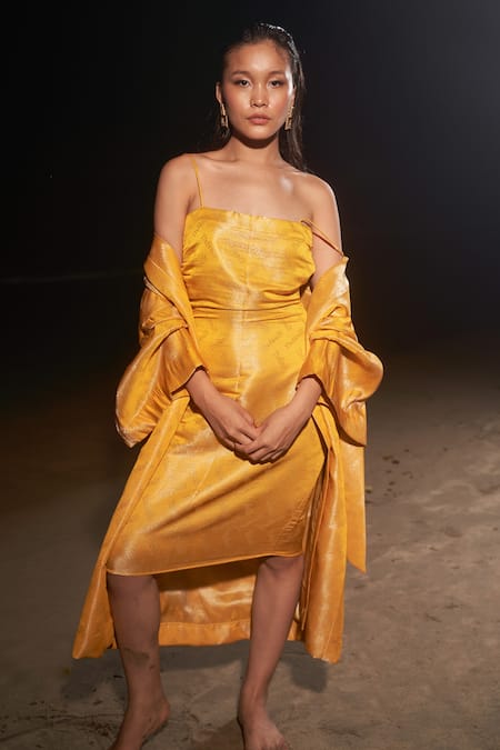 Shop Therealb Yellow 100% Cotton Signature Dress Square, Jacket Open Print With at Aza Fashions Shop_Therealb_Yellow 100% Cotton Signature Dress Square, Jacket Open Print With _at_Aza_Fashions