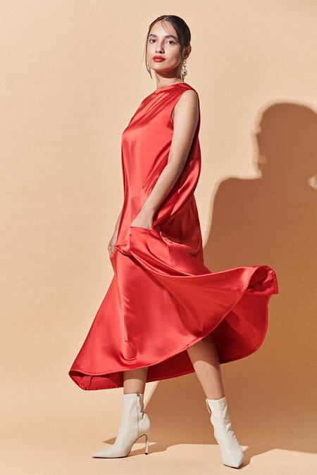 Buy Therealb Red 100% Satin Round A-line Dress Online at Aza Fashions Buy_Therealb_Red 100% Satin Round A-line Dress _Online_at_Aza_Fashions