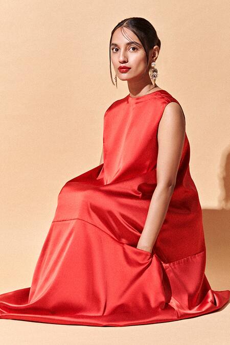 Shop Therealb Red 100% Satin Round A-line Dress Online at Aza Fashions Shop_Therealb_Red 100% Satin Round A-line Dress _Online_at_Aza_Fashions
