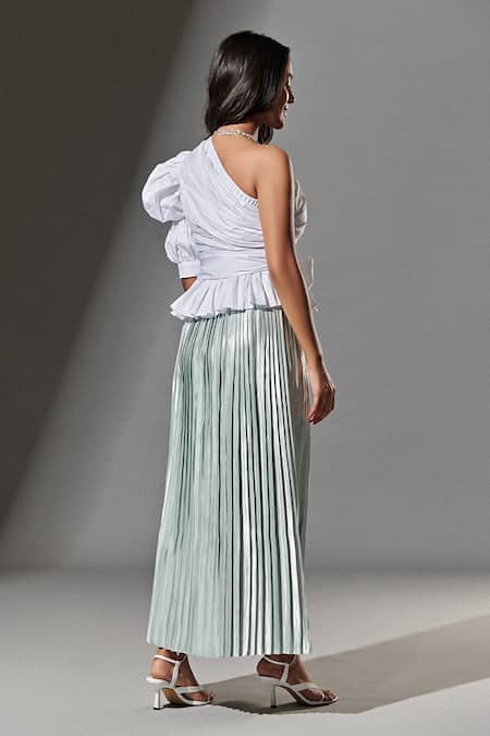 Shop Therealb White 100% Cotton One Shoulder Puff Sleeve Top at Aza Fashions Shop_Therealb_White 100% Cotton One Shoulder Puff Sleeve Top _at_Aza_Fashions