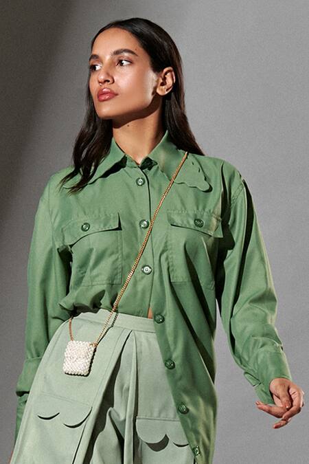 Buy Therealb Green 20% Cotton, 80% Polyester Collared Neck Oversized Shirt With Pockets Online at Aza Fashions Buy_Therealb_Green 20% Cotton, 80% Polyester Collared Neck Oversized Shirt With Pockets _Online_at_Aza_Fashions