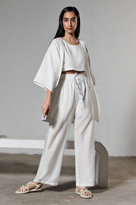 Therealb White 100% Organic Cotton Crop Top Round Pajama Pant Set With Kimono Online at Aza Fashions Therealb_White 100% Organic Cotton Crop Top Round Pajama Pant Set With Kimono _Online_at_Aza_Fashions