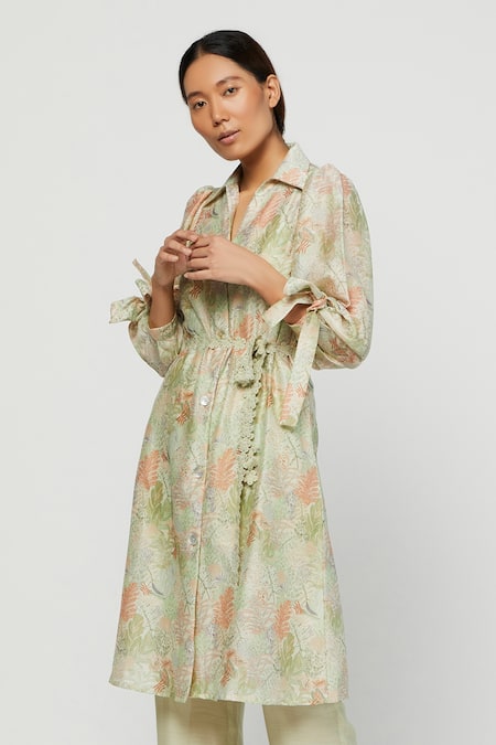 Shop Meadow Green Silk Chanderi Spread Collar Terra Tunic And Pant Set Online at Aza Fashions Shop_Meadow_Green Silk Chanderi Spread Collar Terra Tunic And Pant Set _Online_at_Aza_Fashions