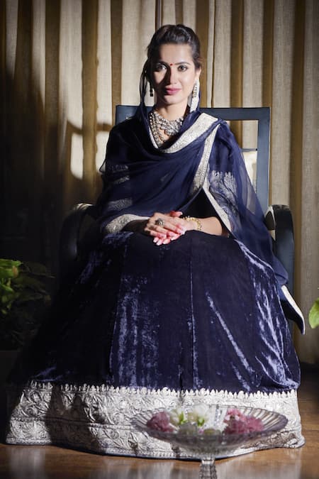 Shop Talking Threads Blue Silk Velvet V Neck Kurta And Bridal Lehenga Set at Aza Fashions Shop_Talking Threads_Blue Silk Velvet V Neck Kurta And Bridal Lehenga Set _at_Aza_Fashions