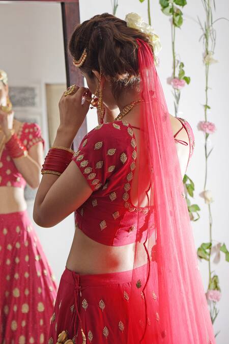 Buy Talking Threads Red Pure Silk V Neck Embroidered Bridal Lehenga Set Online at Aza Fashions Buy_Talking Threads_Red Pure Silk V Neck Embroidered Bridal Lehenga Set _Online_at_Aza_Fashions