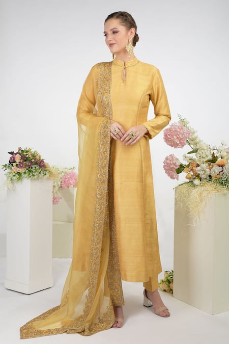 Shop Talking Threads Gold Silk Organza Zardozi Embroidered Dupatta Online at Aza Fashions Shop_Talking Threads_Gold Silk Organza Zardozi Embroidered Dupatta _Online_at_Aza_Fashions