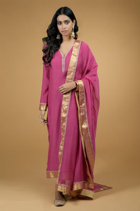 Talking Threads Pink Chanderi Plain V Neck Kurta Set 