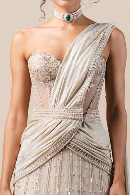 Tarun Tahiliani_White Georgette Sweetheart Neck Draped Lehenga Saree Set  _Online_at_Aza_Fashions