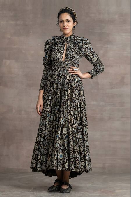 Sabyasachi high neck outlet anarkali