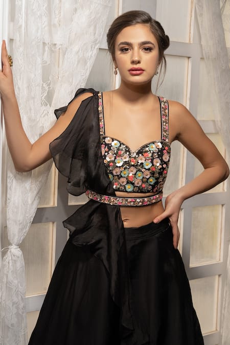 Buy_Tamaraa By Tahani_Black Organza, Silk Taffeta Sweetheart Neck Lehenga Set _Online_at_Aza_Fashions