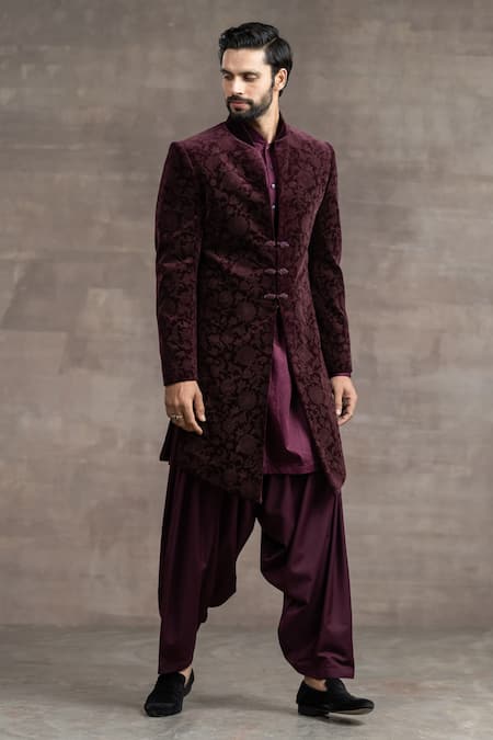 Tarun Tahiliani Velvet Floral Pattern Sherwani Set 