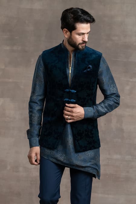 Buy_Tarun Tahiliani_Blue Velvet Floral Bundi And Kurta Set_Online_at_Aza_Fashions