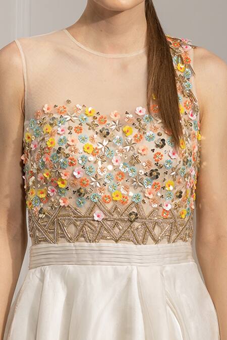 Shop Tamaraa By Tahani White Organza, Satin, Heavy Tulle Round Embroidered Gown Online at Aza Fashions Shop_Tamaraa By Tahani_White Organza, Satin, Heavy Tulle Round Embroidered Gown _Online_at_Aza_Fashions