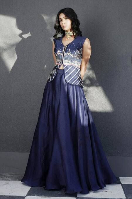 Buy Tamaraa By Tahani Blue Organza, Silk Taffeta V Neck Embroidered Jacket Lehenga Set Online at Aza Fashions Buy_Tamaraa By Tahani_Blue Organza, Silk Taffeta V Neck Embroidered Jacket Lehenga Set_Online_at_Aza_Fashions