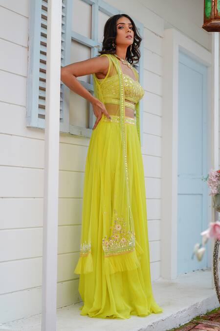 Tamaraa By Tahani_Green Silk, Net Sweetheart Neck Embroidered Jacket And Lehenga Set _Online_at_Aza_Fashions