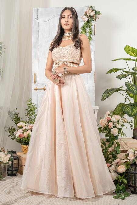 Tamaraa By Tahani Beige Tafetta Silk And Organza Sweetheart Neck Embroidered Lehenga Set Online at Aza Fashions Tamaraa By Tahani_Beige Tafetta Silk And Organza Sweetheart Neck Embroidered Lehenga Set _Online_at_Aza_Fashions