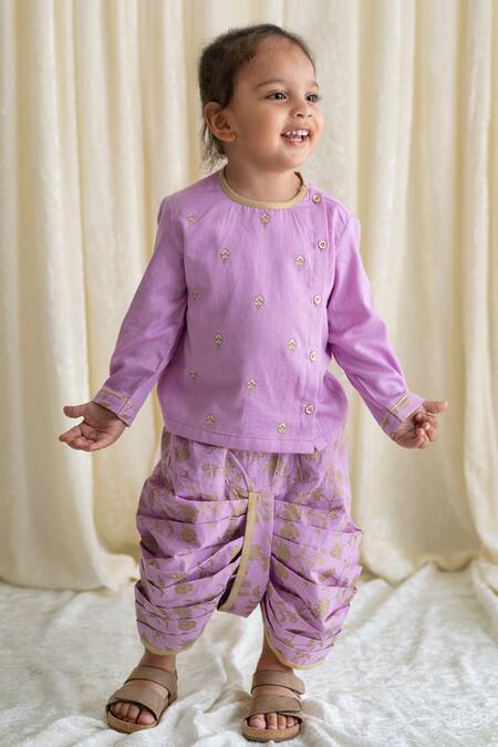 Tiber Taber Floral Embroidered Kurta Set 